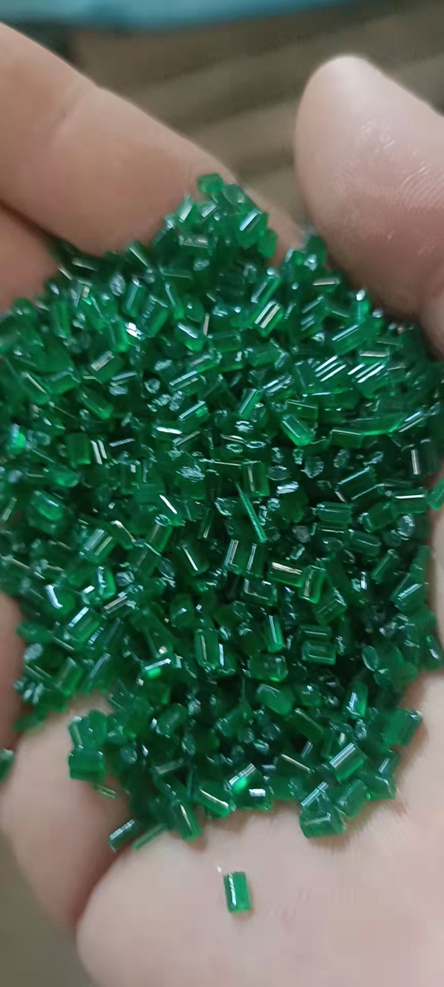 PET plastic pellets